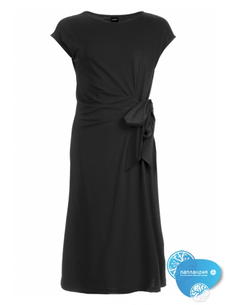 черное платье с драпировкой